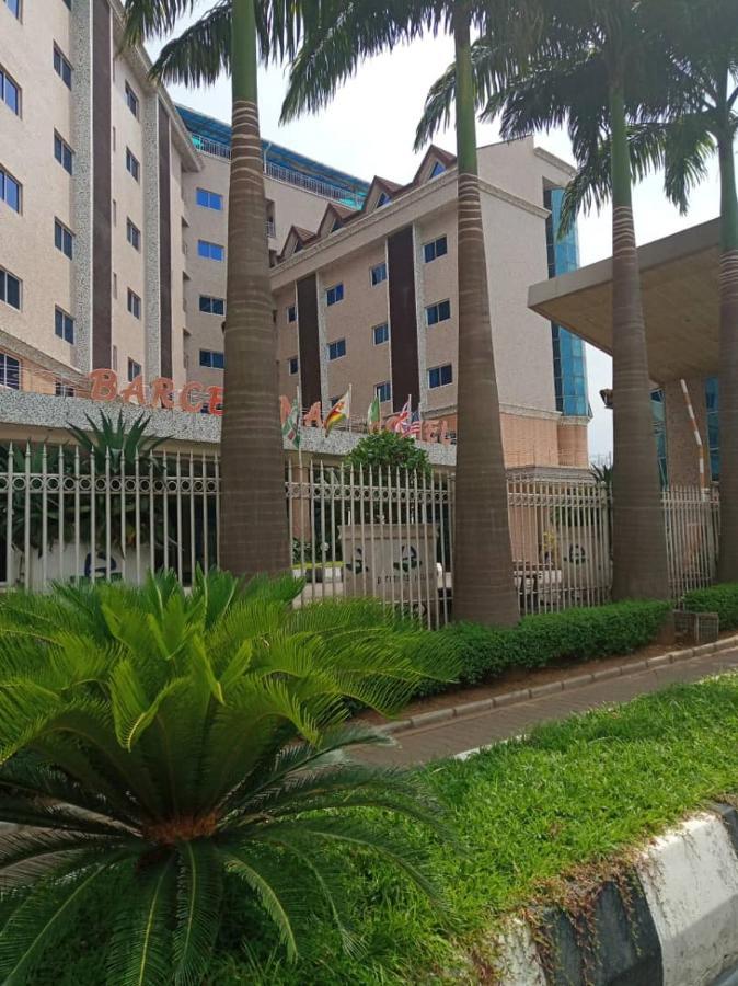 Barcelona Hotels, Abuja Mobushipe Esterno foto