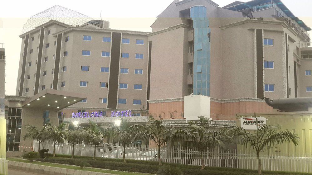 Barcelona Hotels, Abuja Mobushipe Esterno foto