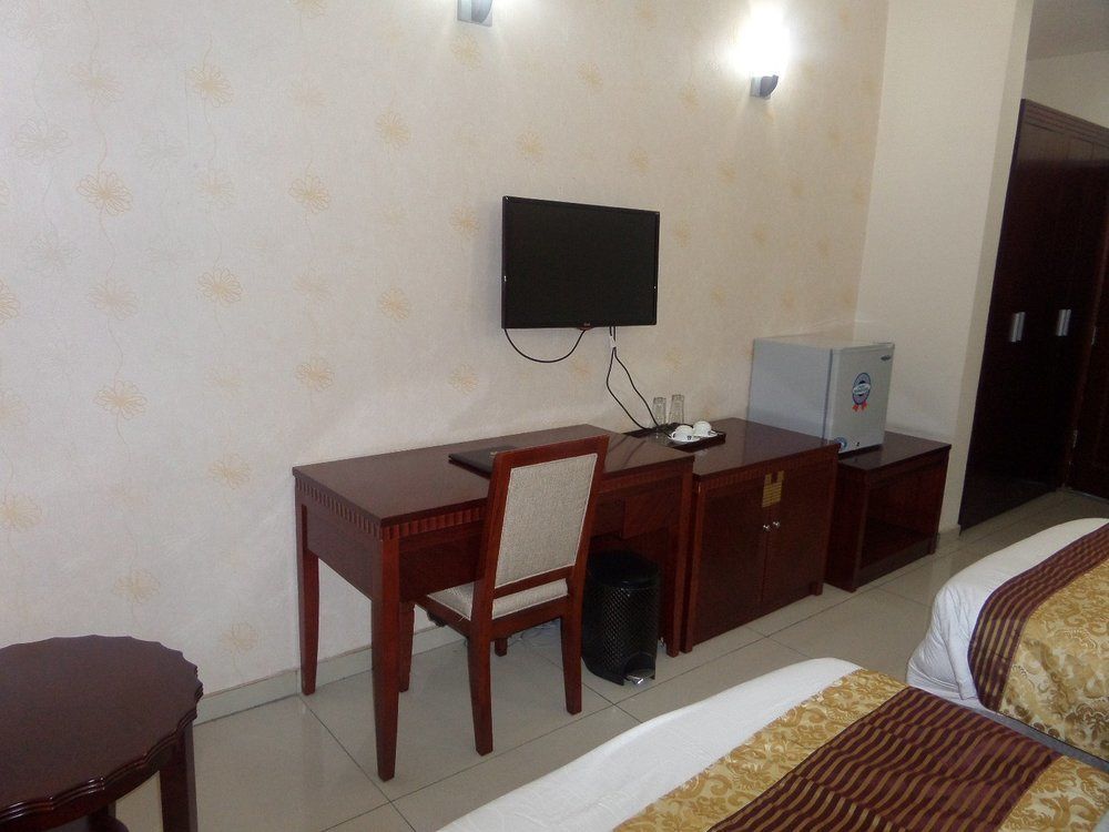 Barcelona Hotels, Abuja Mobushipe Esterno foto