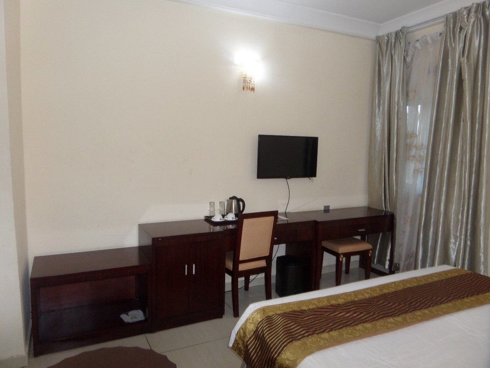 Barcelona Hotels, Abuja Mobushipe Esterno foto